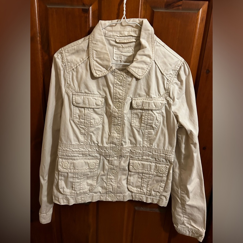Aeropostale Cream Colored Snap Front Jacket - Large